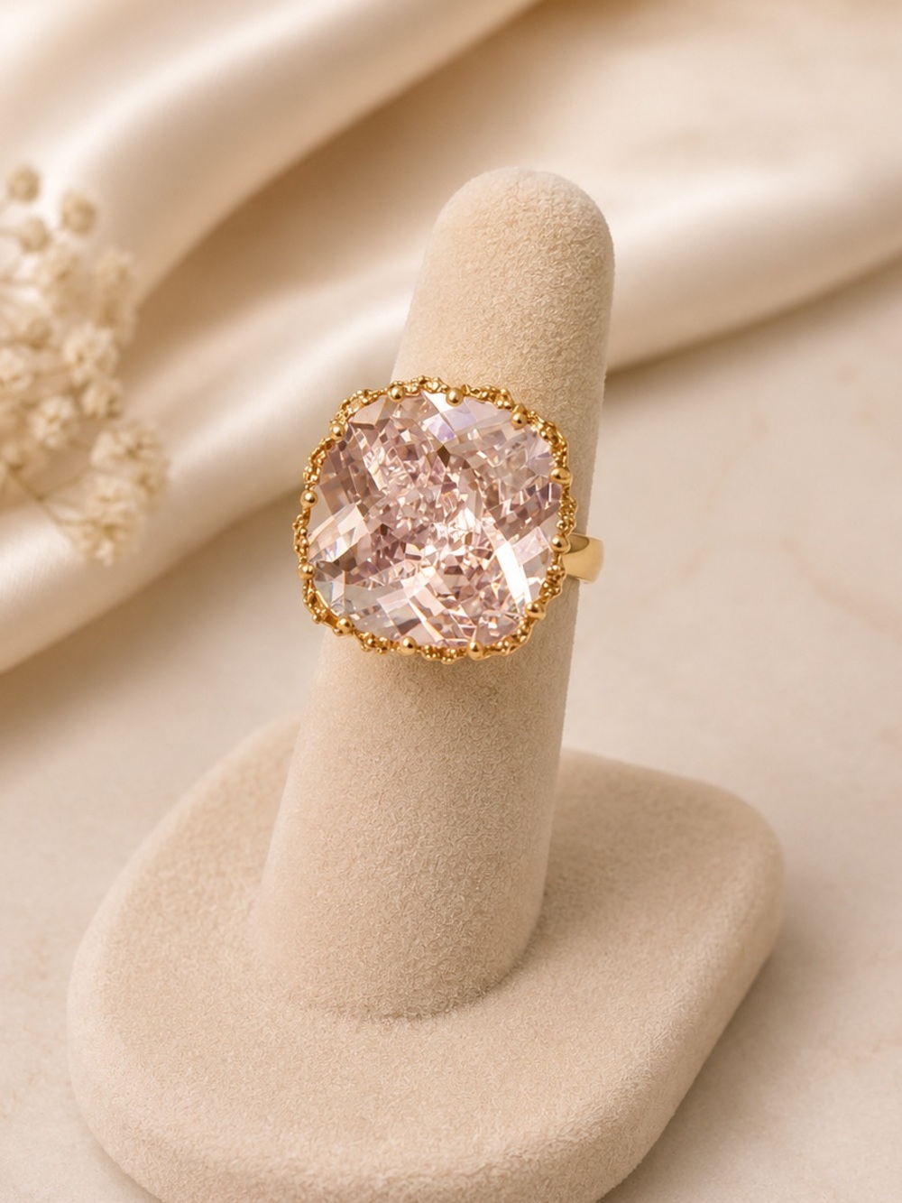 Premier Designs Gold Ring with large clear Crystal Size 6 - Picture 3 of 5
